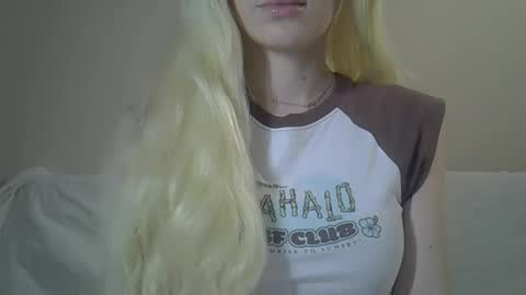 DitaMilton online show from December 20, 5:28 pm