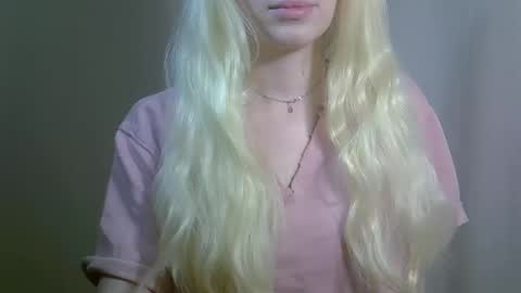 DitaMilton online show from November 30, 9:08 pm