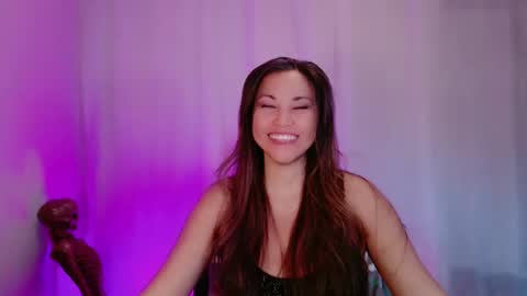 DivineLynn online show from February 15, 5:39 pm