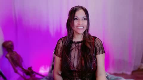 DivineLynn online show from February 11, 1:41 am