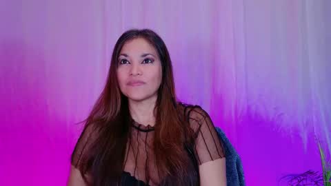 DivineLynn online show from December 30, 5:02 pm