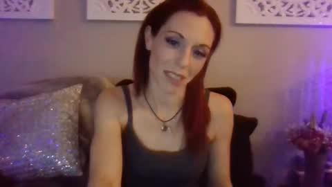 dixieglam online show from February 18, 11:33 am