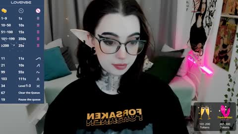 dixipixi_ online show from January 26, 5:45 am