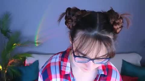 Tessa online show from October 17, 2:42 pm