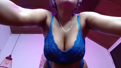  D O M I N K  online show from February 24, 7:29 am