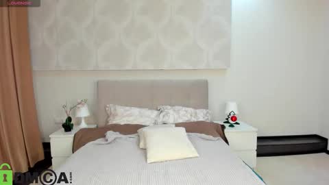 Donna On GMT2 Mon-Fri 3-9 AM online show from November 28, 2:25 am