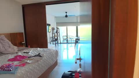 DontPeekMILFNextDoor online show from March 2, 4:25 pm