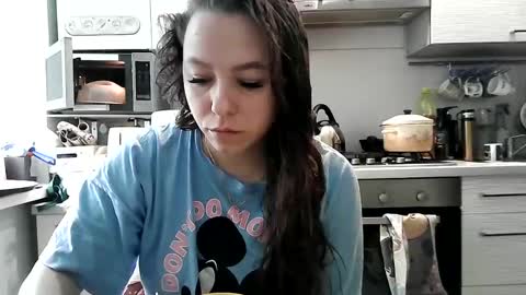 Snapshot of dorrie_ann chatting on February 8, 8:31 am Dorrie Ann online show from February 8, 8:31 am