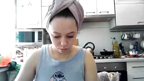 Snapshot of dorrie_ann chatting on February 27, 6:50 am Dorrie Ann online show from February 27, 6:50 am