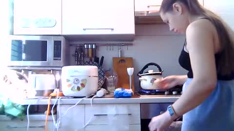 Snapshot of dorrie_ann chatting on January 20, 6:42 am Dorrie Ann online show from January 20, 6:42 am