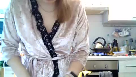 Snapshot of dorrie_ann chatting on January 18, 7:59 am Dorrie Ann online show from January 18, 7:59 am