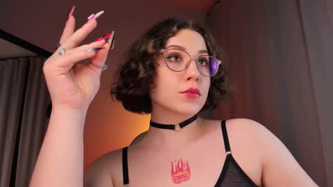 Eva or Goddess online show from March 3, 9:34 pm