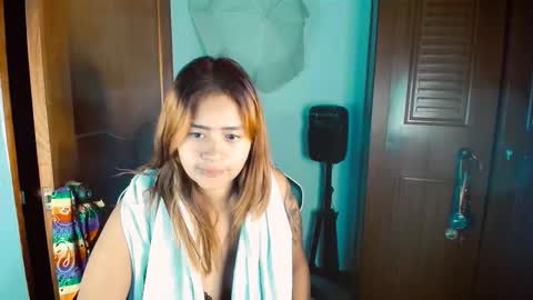 Snapshot of dream__girls69944 chatting on October 21, 10:08 am sharon online show from October 21, 10:08 am