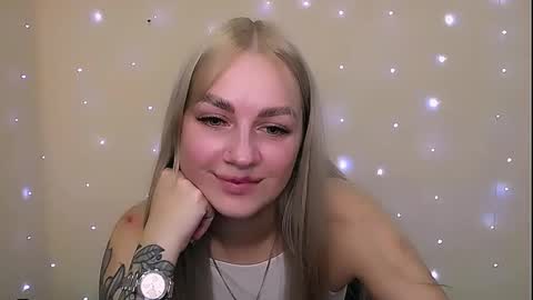 Snapshot of dream_dolly_ chatting on September 17, 1:20 pm dream_dolly_ online show from September 17, 1:20 pm