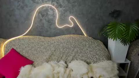 Olivia online show from March 5, 7:26 am