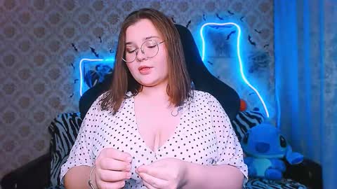 dreamforyoue2 online show from October 26, 6:03 pm