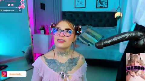 dreamleah_ online show from January 19, 6:53 am