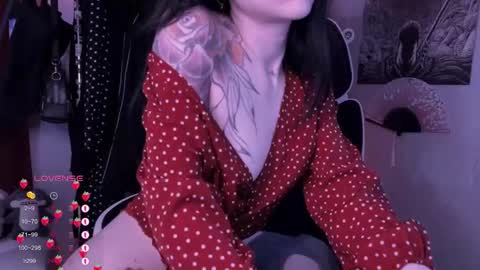 Tara  online show from March 1, 11:54 am