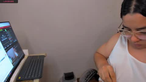 dulce brithany online show from September 13, 11:07 am