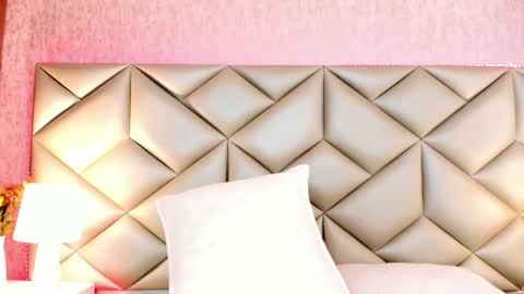    Monday 5-2 am From Tuesday to Friday5-1 am Colombia time online show from October 4, 11:31 pm