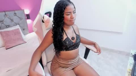 Vaalentina online show from November 17, 6:30 pm