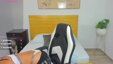 V I C T O R I A online show from November 29, 5:11 am