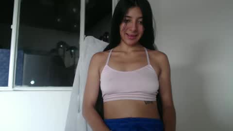 dulceisabellax online show from February 25, 3:52 pm