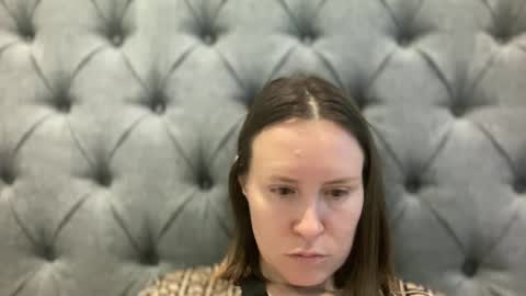 Nadia Ferreira  online show from December 13, 8:21 am