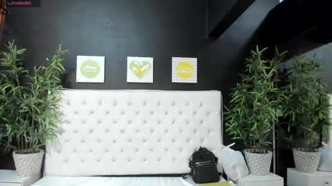 ebony_katterin online show from December 3, 3:14 pm