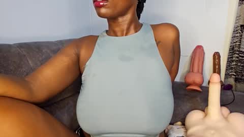 Ebony Melanie online show from January 7, 10:24 pm