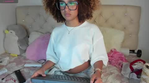 Queen Ebony online show from March 1, 11:58 pm