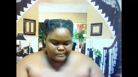 ebonyhotbuns4u2luv online show from February 25, 6:58 am