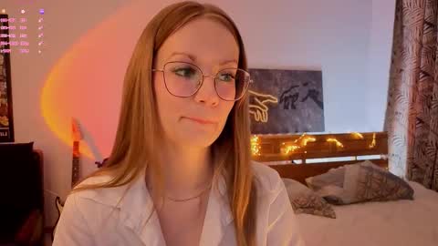 Snapshot of edlin_gail chatting on October 21, 3:16 pm Edlin Gali online show from October 21, 3:16 pm