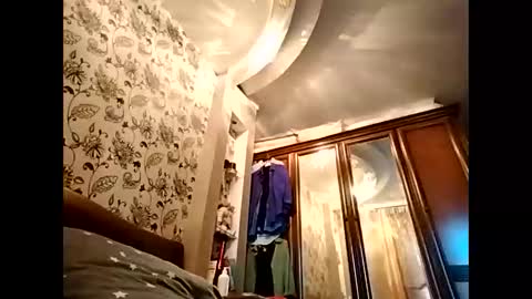 Snapshot of effy007 chatting on October 15, 12:19 pm Effy online show from October 15, 12:19 pm