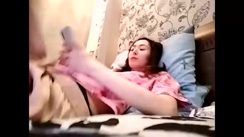 Effy online show from November 27, 2:53 pm