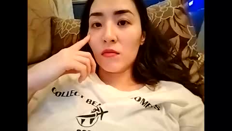 Snapshot of effy007 chatting on March 2, 6:35 pm Effy online show from March 2, 6:35 pm