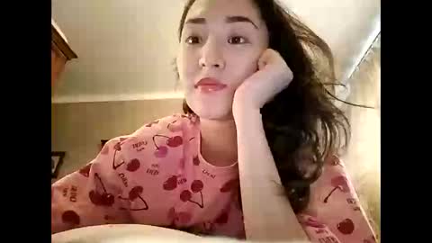 Snapshot of effy007 chatting on February 15, 12:01 pm Effy online show from February 15, 12:01 pm