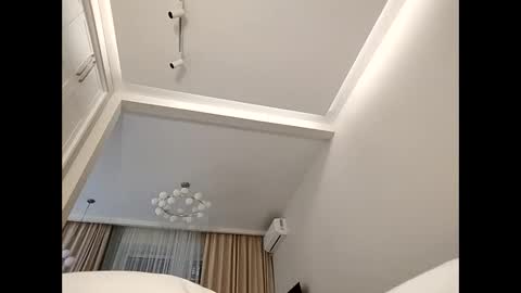 Effy online show from February 8, 2:10 pm