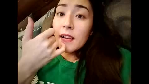 Snapshot of effy007 chatting on December 21, 1:32 pm Effy online show from December 21, 1:32 pm