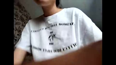 Snapshot of effy007 chatting on March 4, 10:24 am Effy online show from March 4, 10:24 am