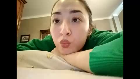 Snapshot of effy007 chatting on December 15, 10:07 am Effy online show from December 15, 10:07 am