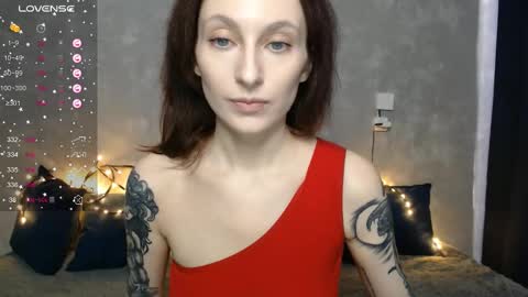 Snapshot of effy_gray chatting on February 15, 5:41 am Anna online show from February 15, 5:41 am