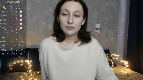 Snapshot of effy_gray chatting on January 14, 6:34 am Anna online show from January 14, 6:34 am