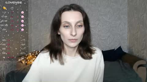 Snapshot of effy_gray chatting on September 20, 5:11 pm Anna online show from September 20, 5:11 pm