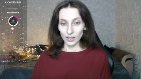 Snapshot of effy_gray chatting on October 7, 5:56 am Anna online show from October 7, 5:56 am