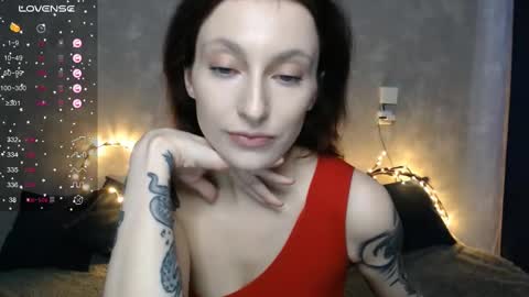 Snapshot of effy_gray chatting on February 13, 5:26 am Anna online show from February 13, 5:26 am