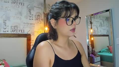 Snapshot of effystonnem chatting on January 5, 7:28 pm  E F F Y  online show from January 5, 7:28 pm