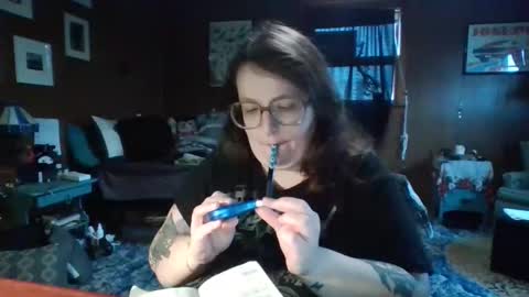 eilidh 3 online show from December 18, 6:45 pm