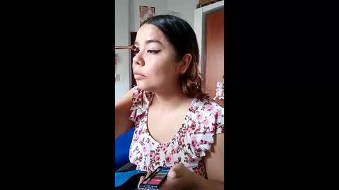 eimy_saenzz online show from February 26, 3:55 pm