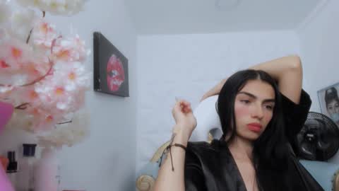 eimy online show from October 29, 9:50 pm